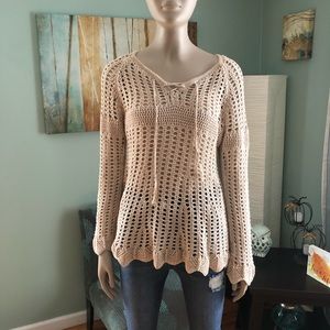 Charlotte Russe Lightweight Sweater! Size M!